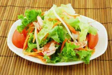 30.SALADE AUX CREVETTES