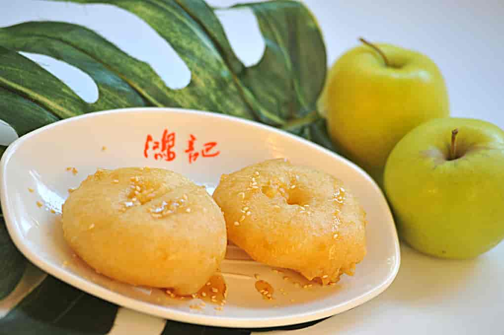 BEIGNETS AUX POMMES