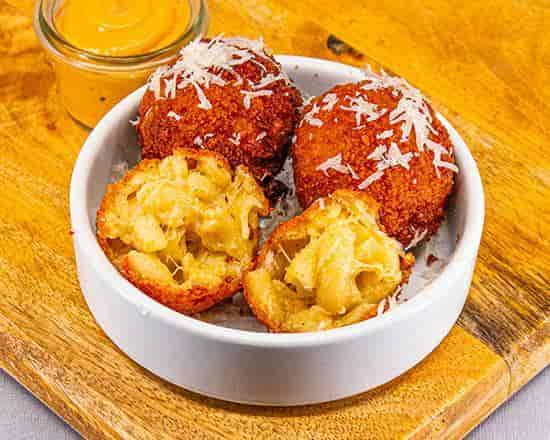 Mac und Cheese Balls (3 Stück)