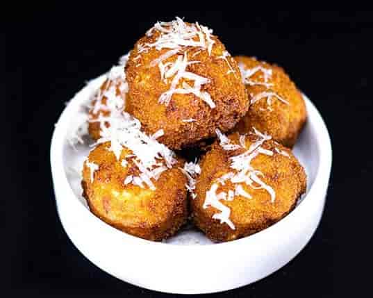 Mac and Cheese Balls (3 Stück)