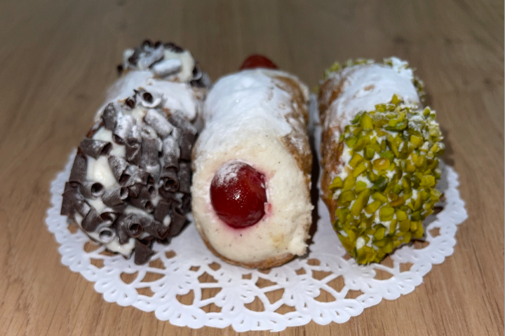 Homemade Cannoli di Sicilia