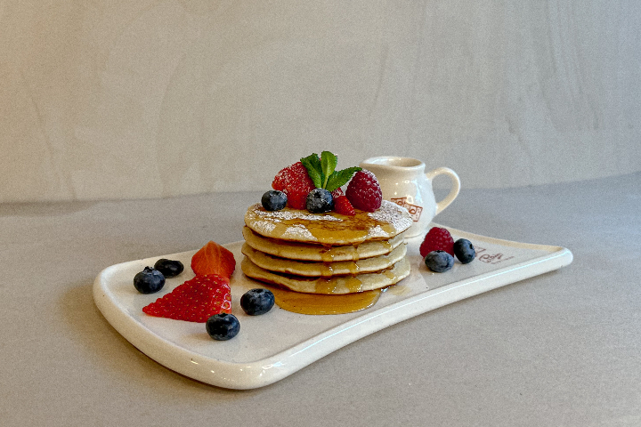 Red fruits Pancakes